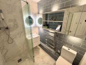 Photo 7- click for photo gallery